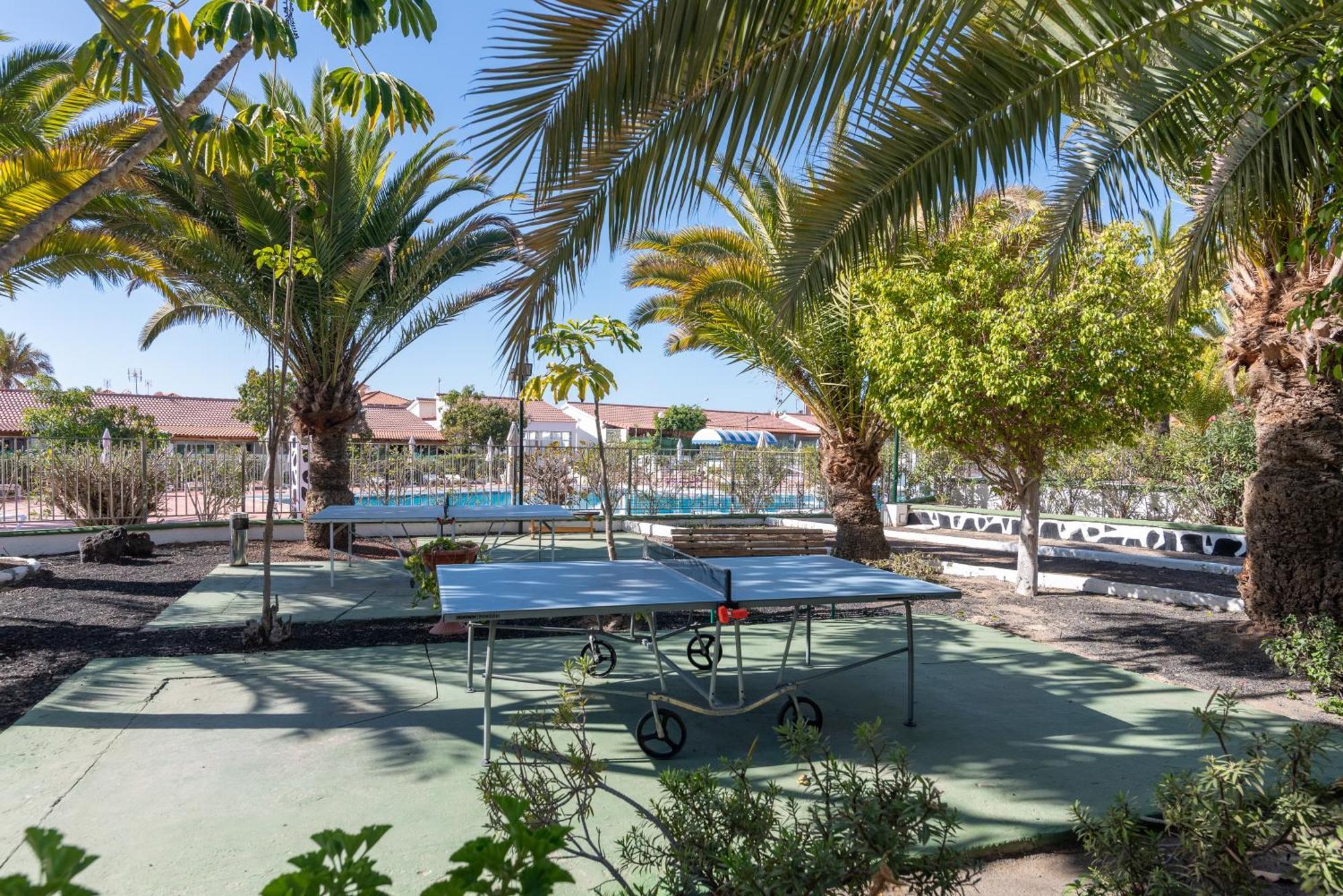 Home2book Vibrant Stay, Pool & Terrace Apartment